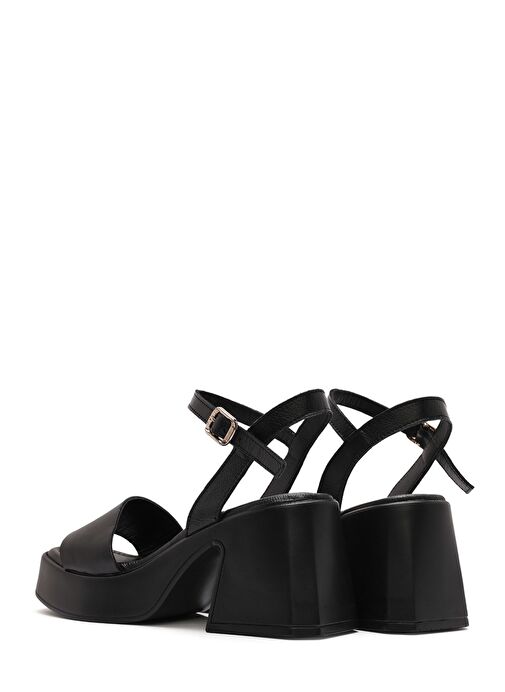 Kadın Siyah Bilekten Tokalı Kalın Topuklu Platformlu Deri Sandalet 25SFD131318 - Görsel 7