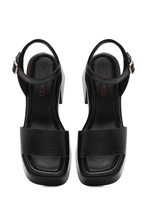 Kadın Siyah Bilekten Tokalı Kalın Topuklu Platformlu Deri Sandalet 25SFD131318 - Görsel 9