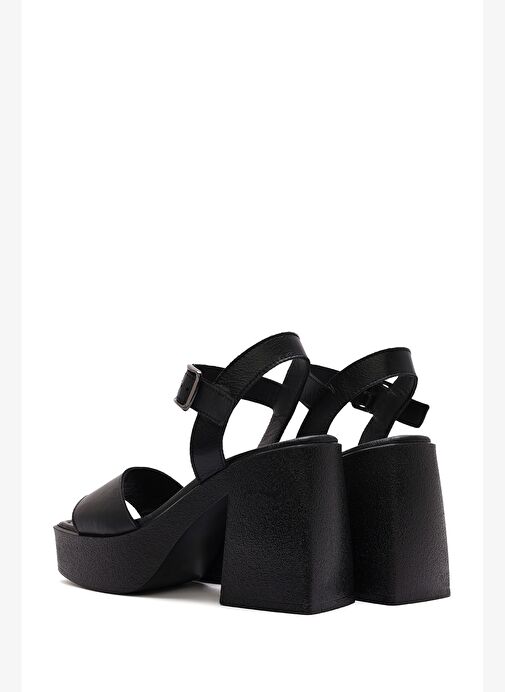 Kadın Siyah Bilekten Tokalı Platform Kalın Yüksek Kalın Topuklu Deri Sandalet 25SFD131418 - Görsel 7