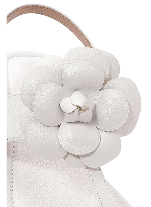 Kadın Krem Çiçek Detaylı Parmak Arası Sandalet 25SFE401218 - Görsel 9