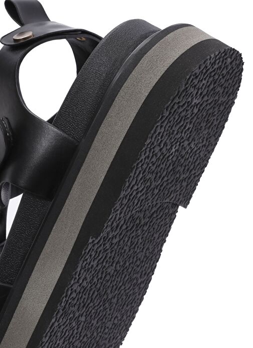 Kadın Siyah Bilekten Bağlamalı Kalın Tabanlı Sandalet 25SFE401418 - Görsel 9