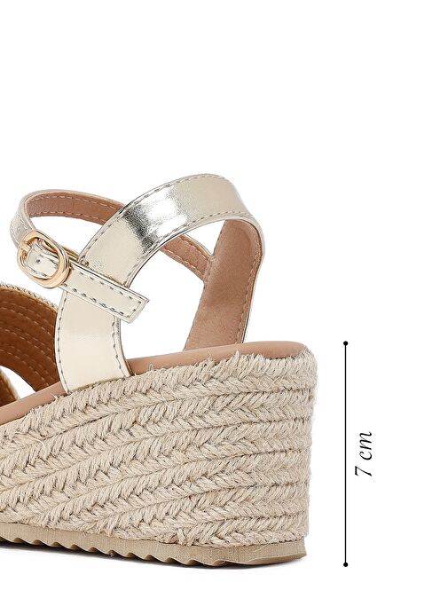Kadın Krem Bilekten Tokalı Dolgu Topuklu Espadril Sandalet 25SFE401714 - Görsel 3