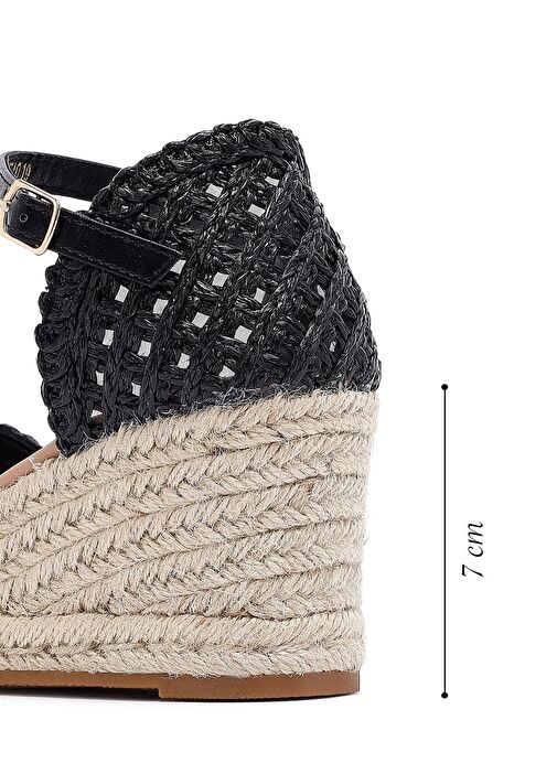 Kadın Siyah Bilekten Tokalı Örgülü Dolgu Topuklu Espadril Sandalet 25SFE401929 - Görsel 3