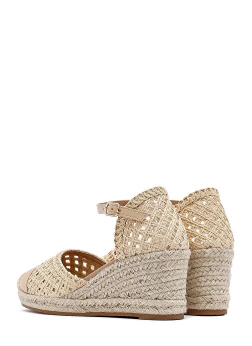 Kadın Krem Bilekten Tokalı Örgülü Dolgu Topuklu Espadril Sandalet 25SFE401929 - Görsel 6