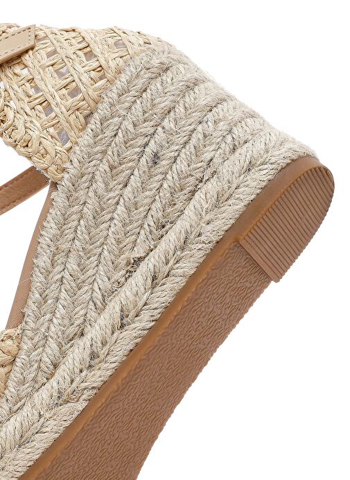 Kadın Krem Bilekten Tokalı Örgülü Dolgu Topuklu Espadril Sandalet 25SFE401929 - Görsel 9