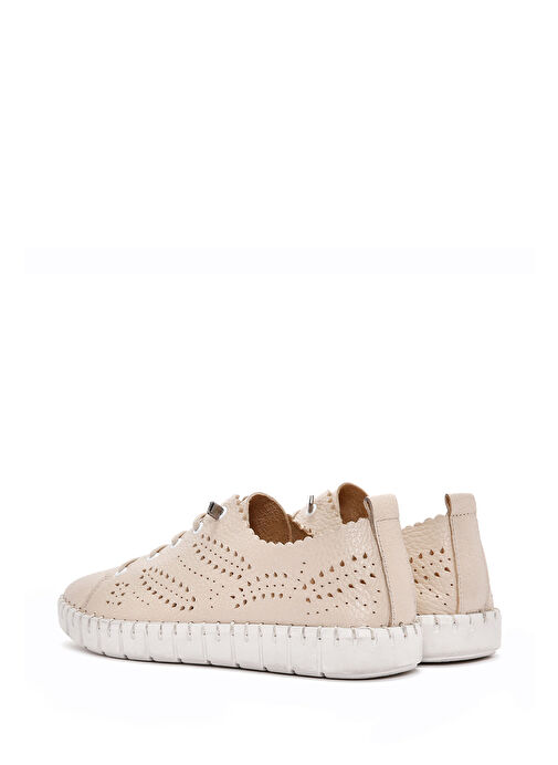 Kadın Bej Bağcıklı Desenli Deri Comfort Sneaker 25SFD5006FT - Görsel 6