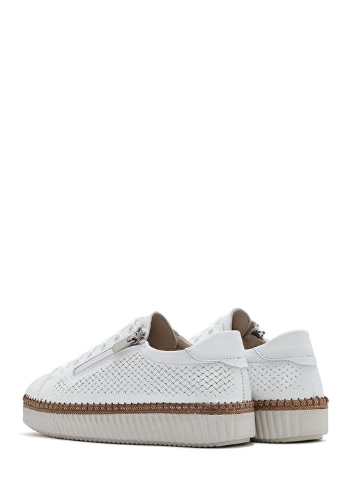 Kadın Beyaz Bağcıklı Kalın Tabanlı Deri Sneaker 25SFD501818 - Görsel 6