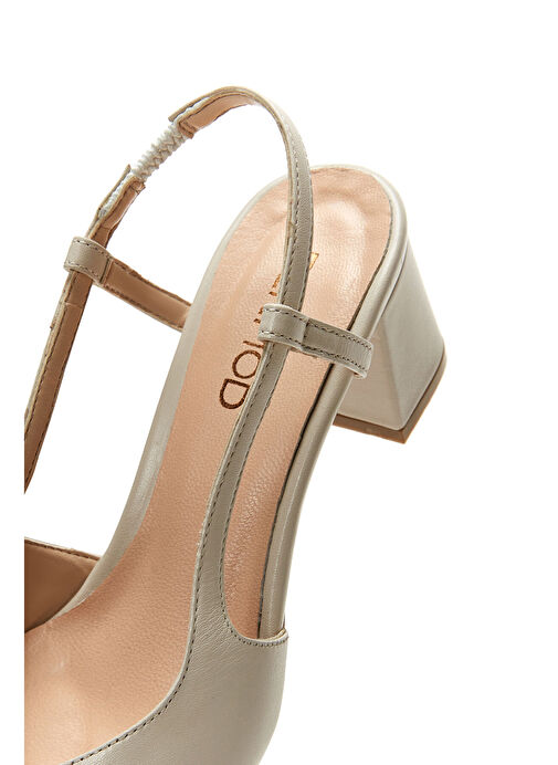 Kadın Bej Arkası Açık Topuklu Deri Ayakkabı 25SFD160018 - Görsel 8