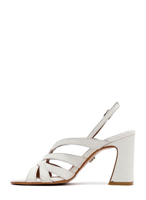 Kadın Krem Bilekten Tokalı Desenli Kalın Topuklu Deri Sandalet 25SFD161626 - Görsel 5