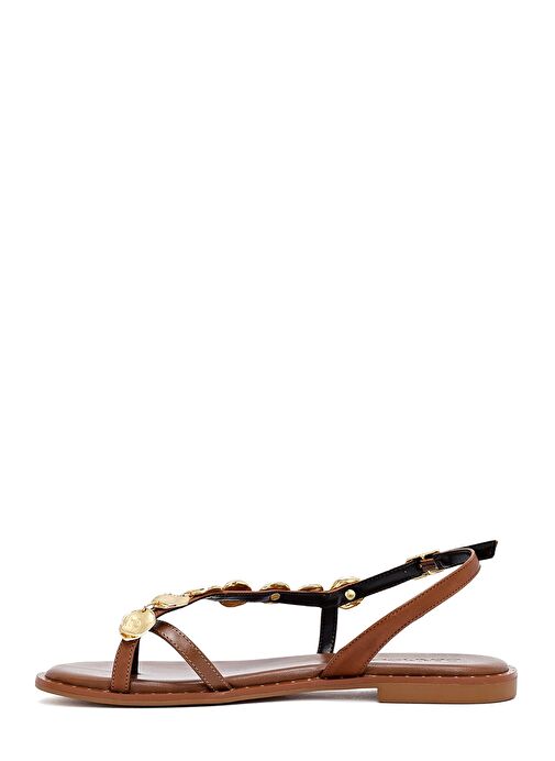 Kadın Kahverengi Metal Detaylı Parmak Arası Deri Sandalet 25SFD483214 - Görsel 3