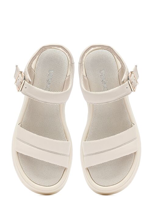 Kadın Bej Bilekten Tokalı Deri Sandalet 25SFD351118 - Görsel 8