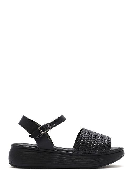 Kadın Siyah Bilekten Bağlamalı Örgülü Kalın Tabanlı Deri Sandalet 25SFD332626 - Görsel 2