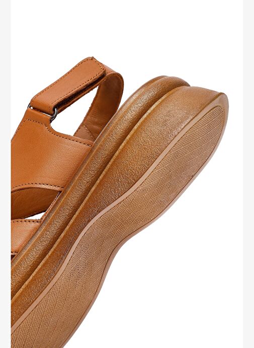 Derimod Derimod Kadın Taba Arkası Bantlı Deri Sandalet 25SFD351218 Sandalet & Terlik | Boyner Taba - 8. görsel