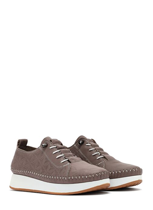 Kadın Vizon Bağcıklı Kalın Tabanlı Desenli Deri Comfort Ayakkabı 25SFD334318 - Görsel 4