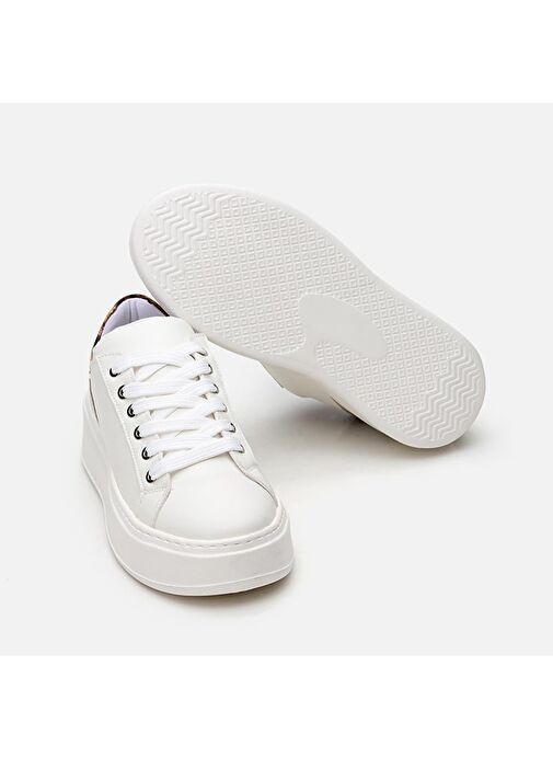 Yaya by Hotiç Beyaz Kadın Sneaker 01AYY299020A900 - Görsel 8