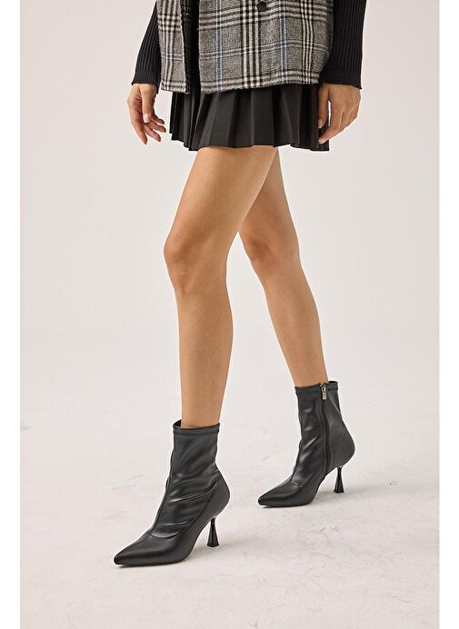 Siyah Kadın Topuklu Bot - Görsel 8