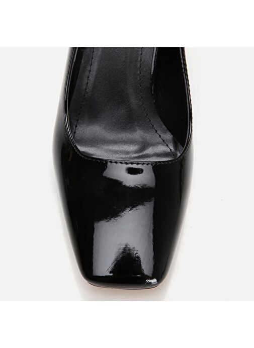 Yaya by Hotiç Siyah Kadın Rugan Topuklu Ayakkabı 01AYY299100A100 - Görsel 5