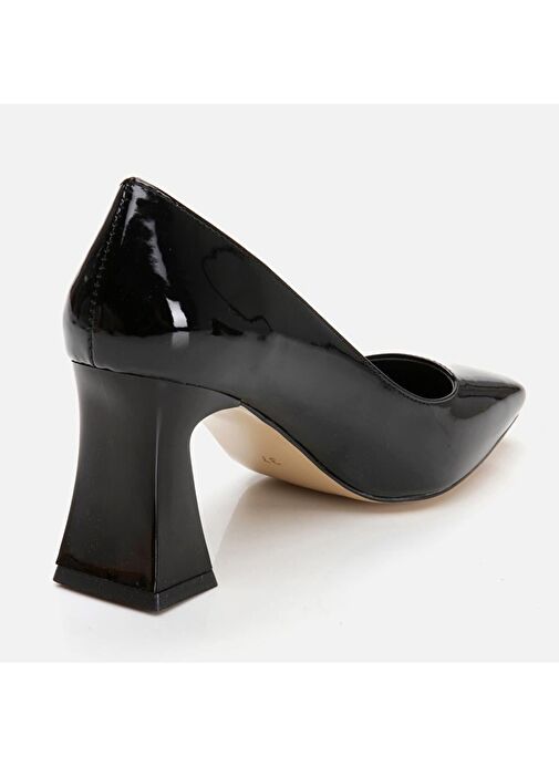 Yaya by Hotiç Siyah Kadın Rugan Topuklu Ayakkabı 01AYY299100A100 - Görsel 7