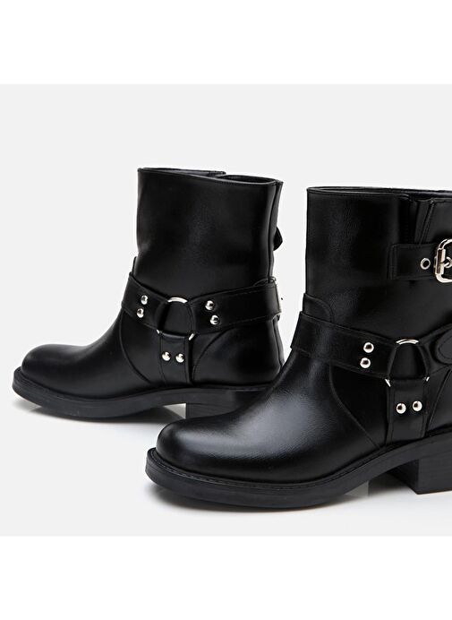 Siyah Kadın Tokalı Düz Bot - Görsel 4