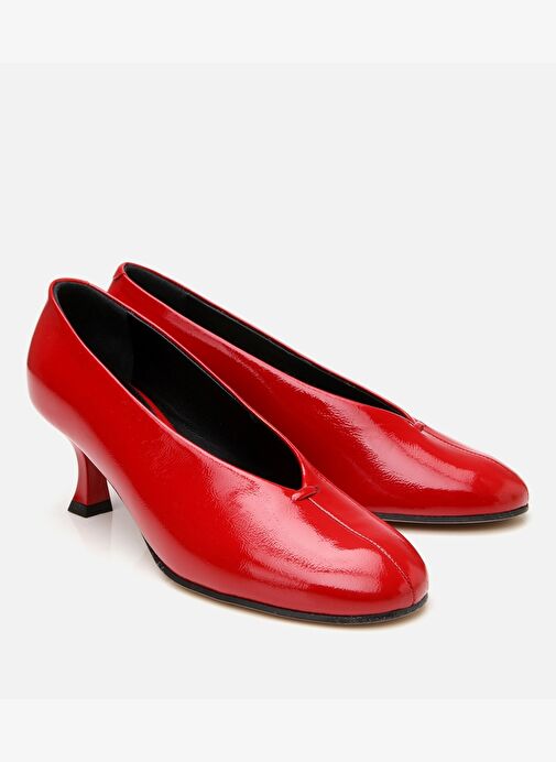 Kadın Rugan Deri Kırmızı İnce Topuklu Ayakkabı - Görsel 3