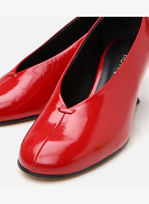 Kadın Rugan Deri Kırmızı İnce Topuklu Ayakkabı - Görsel 4