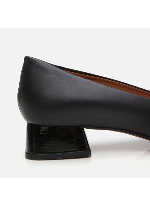 Hotiç Siyah Kadın Deri Topuklu Ayakkabı 01AYH304310A100 - Görsel 4