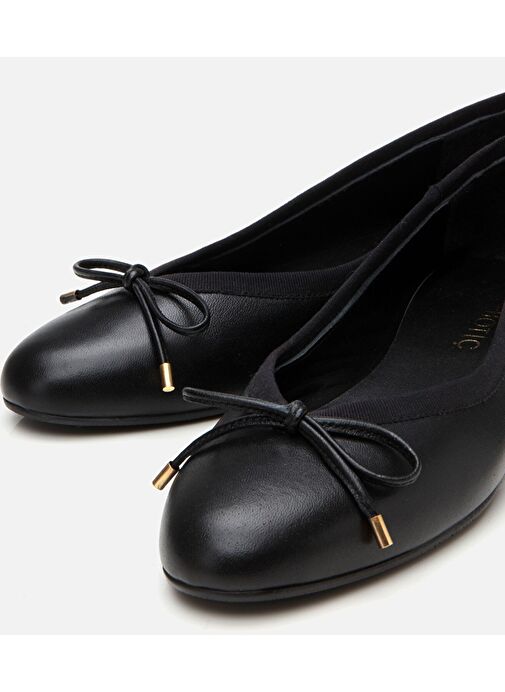 Kadın Deri Siyah Topuk Detaylı Babet - Görsel 4