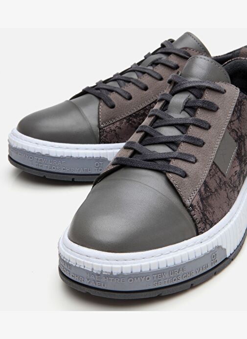 Erkek Deri Gri Baskılı Spor Ayakkabı - Görsel 4