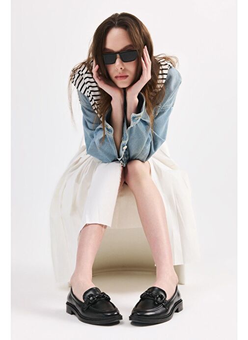 Siyah Tokalı Kadın Loafer - Görsel 2