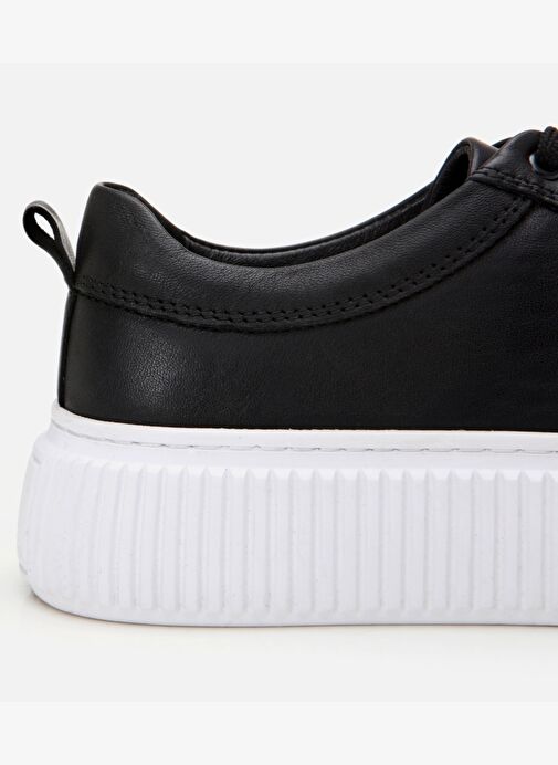 Kadın Deri Siyah Beyaz Kalın Tabanlı Spor Ayakkabı - Görsel 5