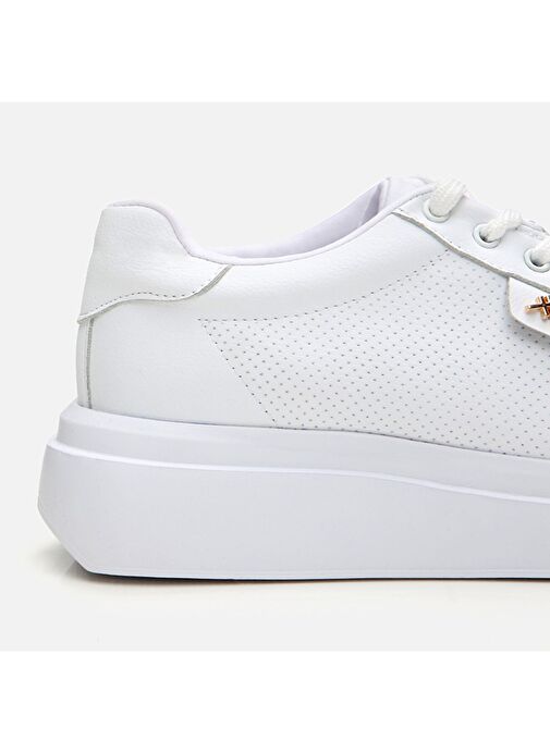 Kadın Beyaz Yüksek Tabanlı Spor Ayakkabı - Görsel 4