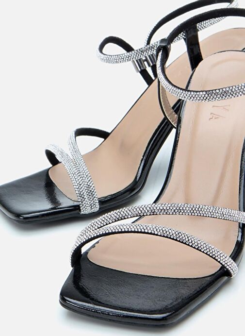 Kadın Siyah Taşlı Şık Topuklu Sandalet - Görsel 7