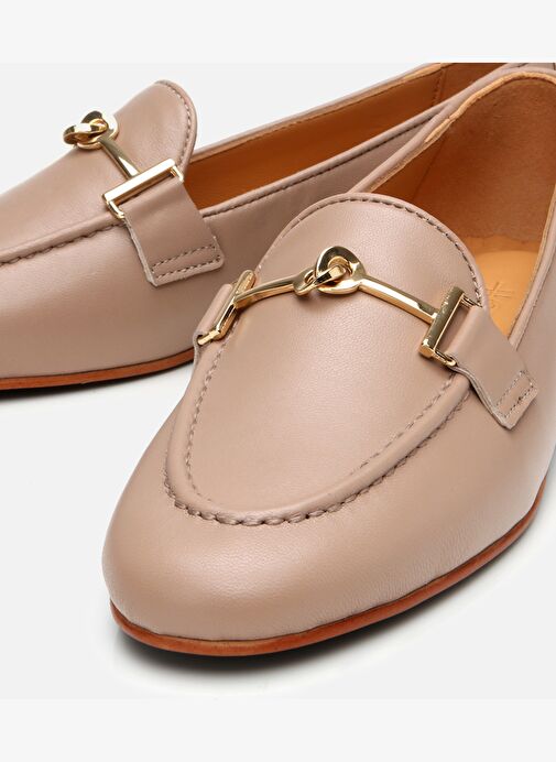 Kadın Deri Bej Tokalı Klasik Loafer - Görsel 4