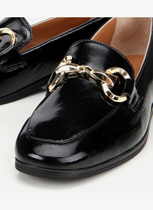 Kadın Rugan Deri Siyah Tokalı Klasik Loafer 01AYH312420A100 - Görsel 4