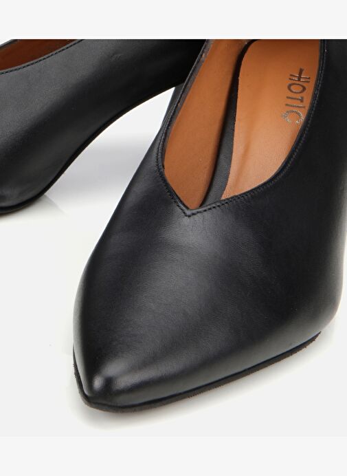 Kadın Deri Siyah Kalın Topuklu Ayakkabı 01AYH312560A100 - Görsel 4