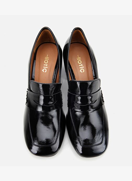 Kadın Rugan Deri Siyah Topuklu Klasik Loafer 01AYH312780A100 - Görsel 7
