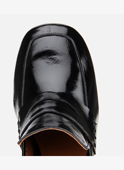 Kadın Rugan Deri Siyah Topuklu Klasik Loafer 01AYH312780A100 - Görsel 6