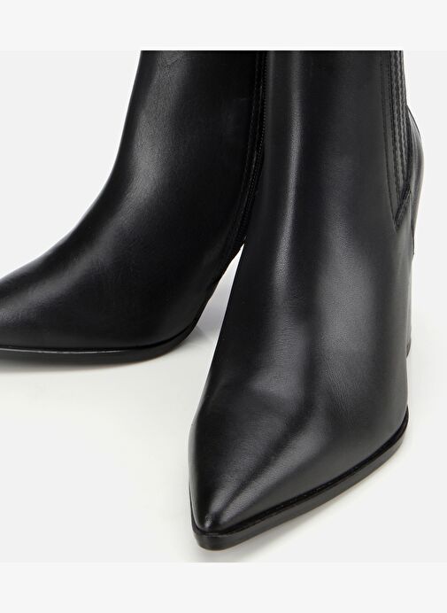 Kadın Deri Siyah Lastik Detaylı Topuklu Bot 01BOH312910A100 - Görsel 4