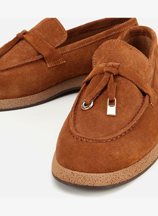 Kadın Süet Deri Taba Gold Aksesuarlı Klasik Loafer 01AYH313260A370 - Görsel 4