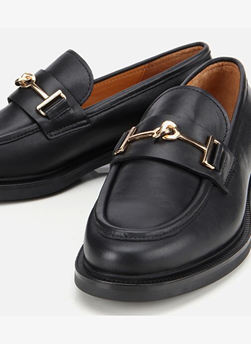 Kadın Deri Siyah Tokalı Klasik Loafer 01AYH312960A100 - Görsel 4