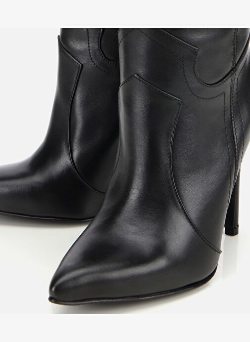Kadın Deri Siyah Sivri Burunlu Yüksek Topuklu Bot 01BOH313230A100 - Görsel 4