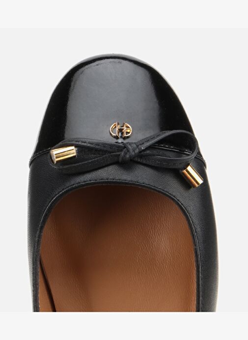 Kadın Rugan Deri Siyah Fiyonk Detaylı Babet 01AYH313530A100 - Görsel 6