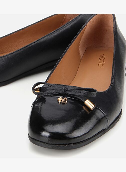 Kadın Rugan Deri Siyah Fiyonk Detaylı Babet 01AYH313530A100 - Görsel 4