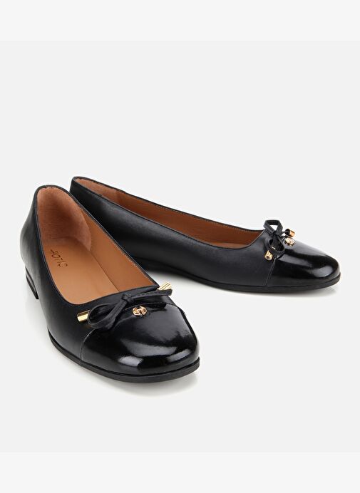 Kadın Rugan Deri Siyah Fiyonk Detaylı Babet 01AYH313530A100 - Görsel 3