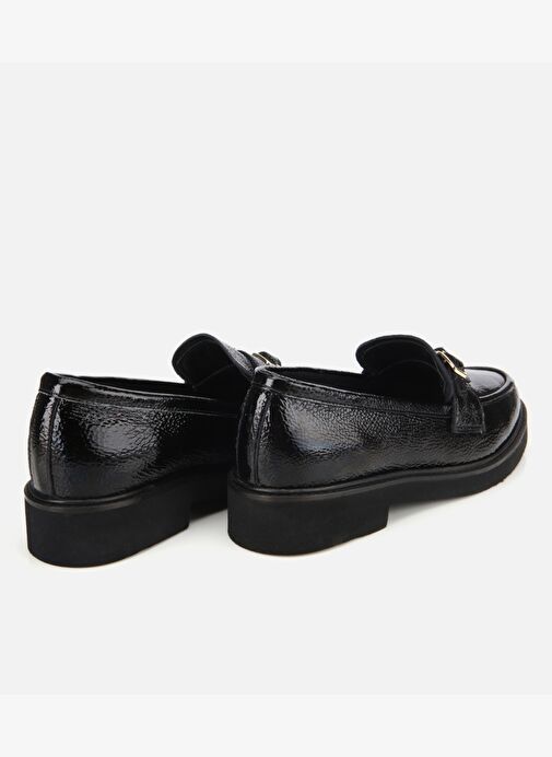Kadın Rugan Deri Siyah Tokalı Klasik Loafer 01AYH313640A100 - Görsel 5
