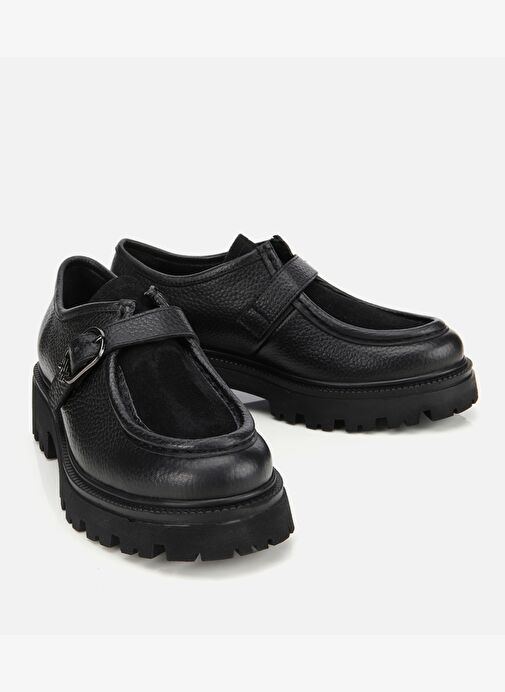 Kadın Süet Deri Siyah Toka Detaylı Yüksek Tabanlı Günlük Loafer 01AYH314360A100 - Görsel 3