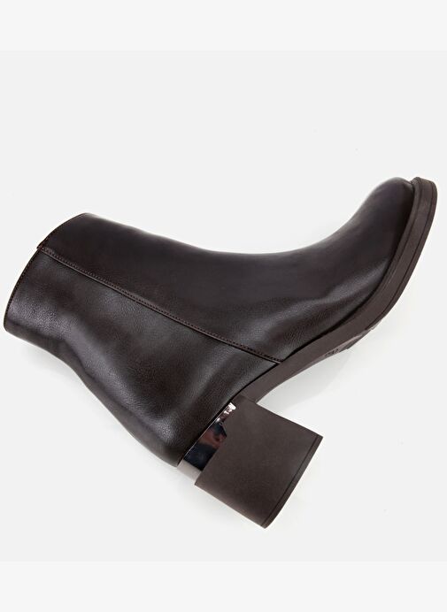 Kadın Kahverengi Metal Detaylı Kalın Tabanlı Bilekte Düz Bot 01BOH314910A480 - Görsel 7