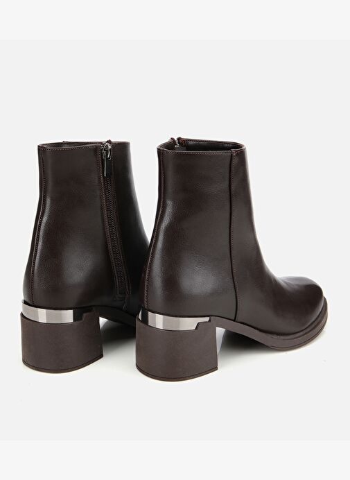 Kadın Kahverengi Metal Detaylı Kalın Tabanlı Bilekte Düz Bot 01BOH314910A480 - Görsel 5