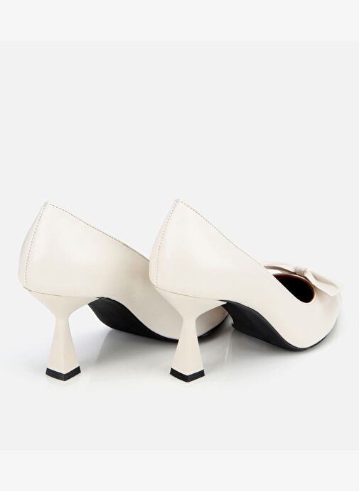 Kadın Deri Ekru Fiyonk Detaylı İnce Topuklu Stiletto 01AYH315460A400 - Görsel 5