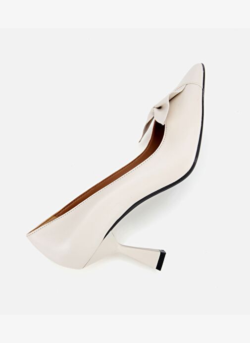 Kadın Deri Ekru Fiyonk Detaylı İnce Topuklu Stiletto 01AYH315460A400 - Görsel 7